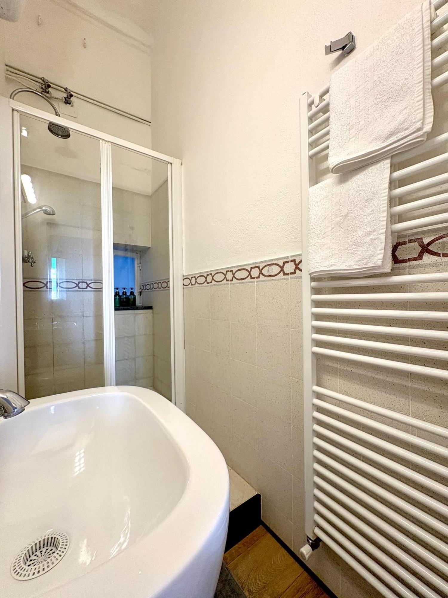 Marina Apt. sul mare, free parking, ariacondiz. Vernazza Exterior foto